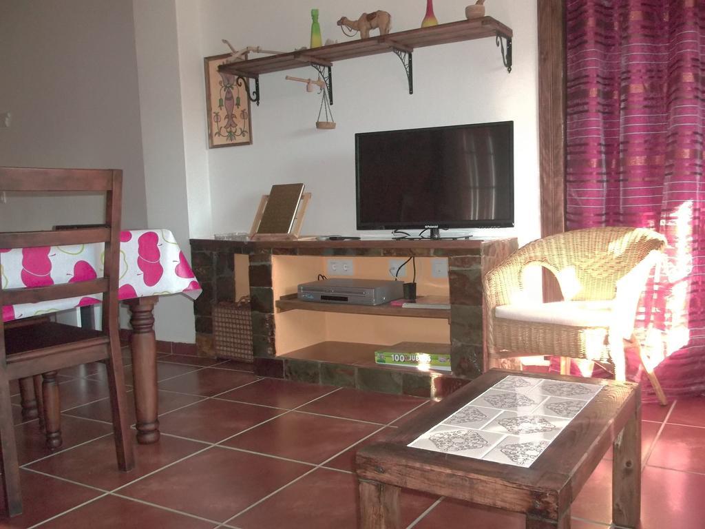 Apartamento El Dragon Serrano Sotoserrano Exterior photo